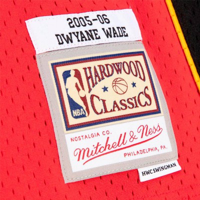 DWAYNE WADE MIAMI HEAT ALTERNATIVE HARDWOOD CLASSICS 05-06